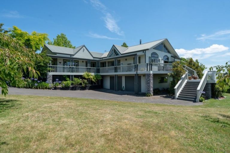 Photo of property in 22 Blue Ridge Drive, Acacia Bay, Taupo, 3385