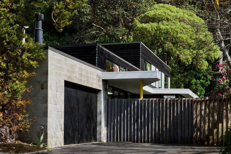Photo of property in 8 Tawa Street, Eastbourne, Lower Hutt, 5013