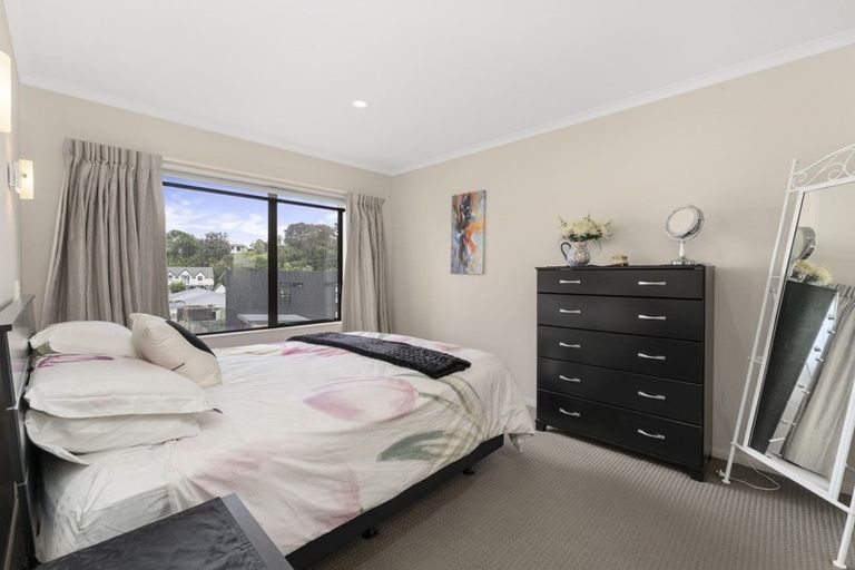 Photo of property in Te Kakariki Apartments, 6/6 Wellington Road, Paekakariki, 5034