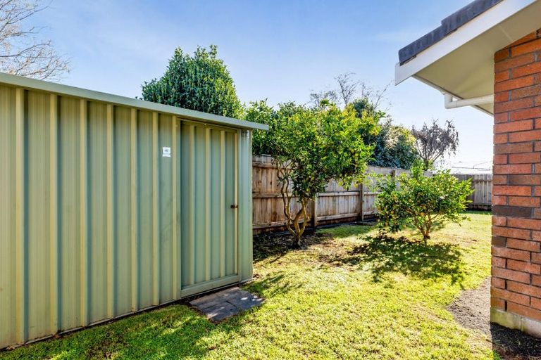 Photo of property in 8 Argyle Place, Highlands Park, New Plymouth, 4312