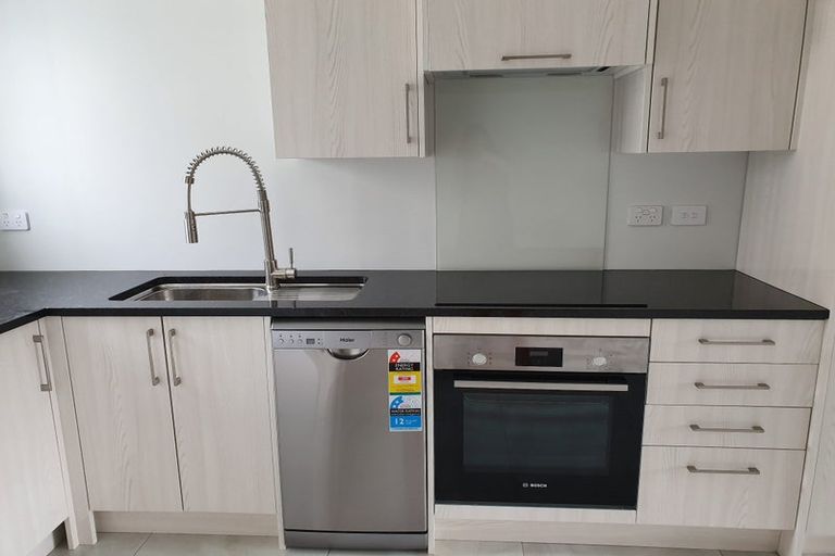 Photo of property in 3/232 Main Road, Tawa, Wellington, 5028