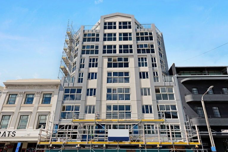 Photo of property in 4c/5 Kent Terrace, Mount Victoria, Wellington, 6011