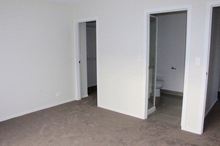 Photo of property in 15 Raymond Grace Avenue, Huapai, Kumeu, 0810