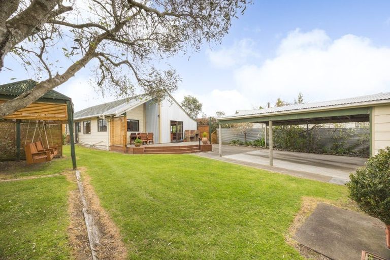 Photo of property in 5 Hennessy Street West, Foxton Beach, Foxton, 4815