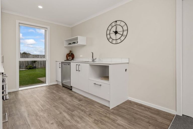 Photo of property in 87 Hinemoa Street, Levin, 5510