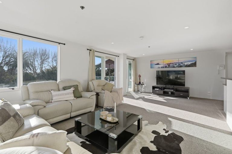 Photo of property in 1/6d Durham Street, Tauranga, 3110
