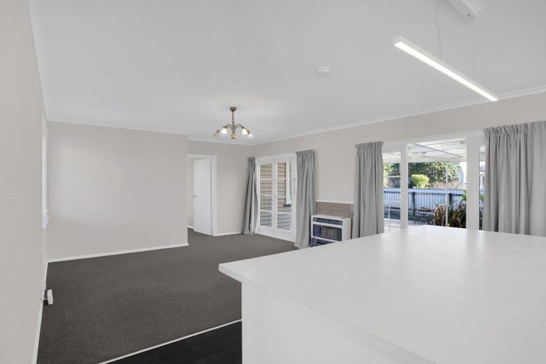Photo of property in 27a Brecon Road, Stratford, 4332