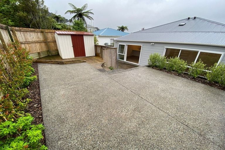 Photo of property in 77 Nottingham Street, Karori, Wellington, 6012
