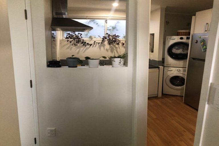 Photo of property in 3/64 Hattaway Avenue, Bucklands Beach, Auckland, 2012