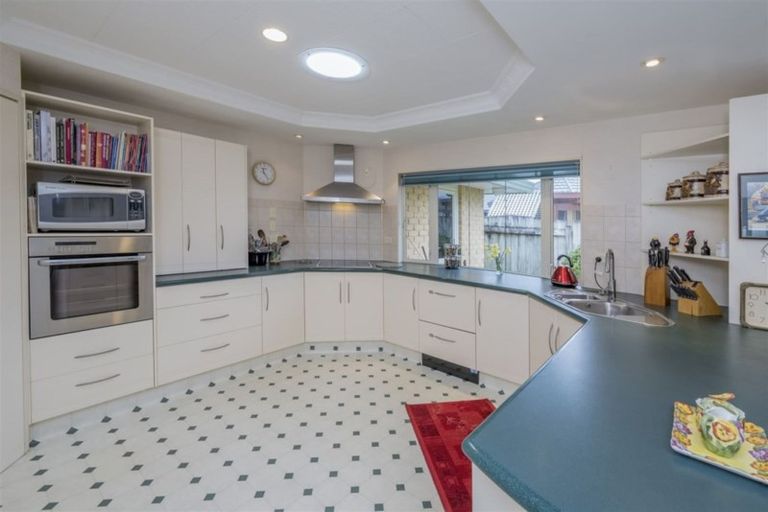 Photo of property in 40 Easton Way, Levin, 5510