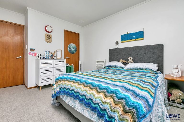 Photo of property in 14 Asbury Crescent, Campbells Bay, Auckland, 0630