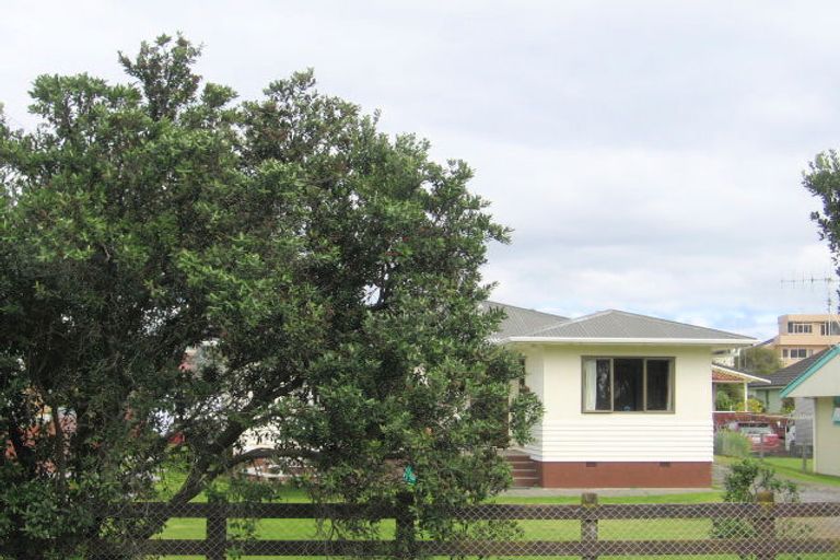 Photo of property in 68 Muricata Avenue, Mount Maunganui, 3116