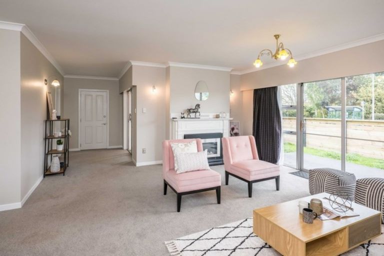 Photo of property in 60 Sylvan Avenue, Waikanae, 5036