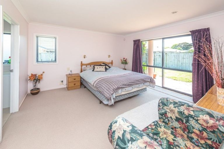 Photo of property in 21 Gilligan Close, College Estate, Whanganui, 4500