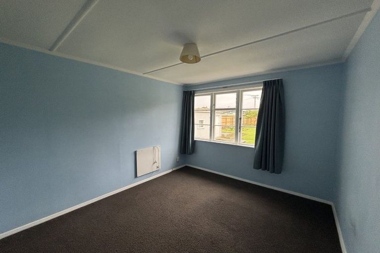 Photo of property in 124 Hewer Crescent, Naenae, Lower Hutt, 5011