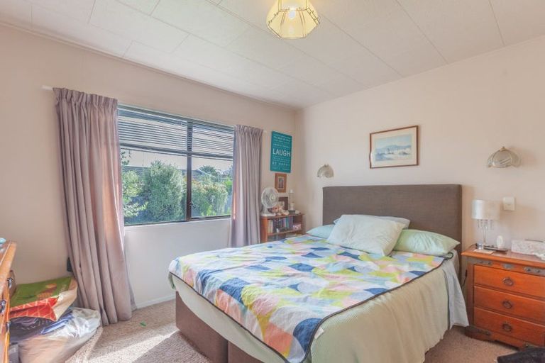 Photo of property in 1/806 Saint Aubyn, Parkvale, Hastings, 4122