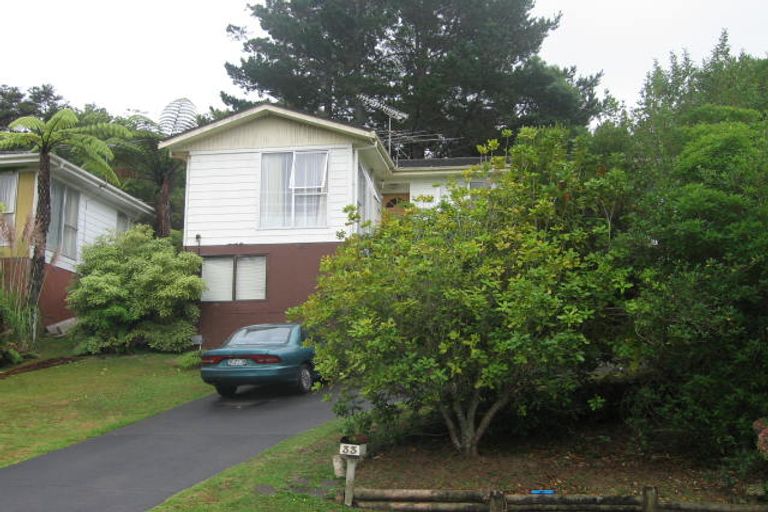 Photo of property in 33 Finn Place, Totara Vale, Auckland, 0629