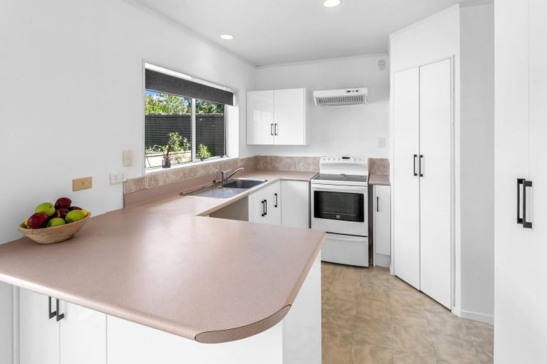 Photo of property in 8b Lockesley Place, Onerahi, Whangarei, 0110