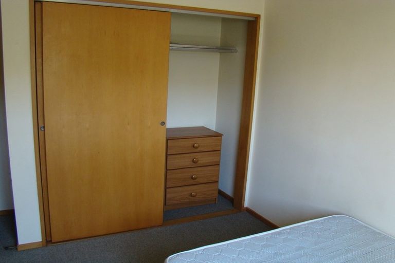 Photo of property in 90 Harbour Terrace, North Dunedin, Dunedin, 9016