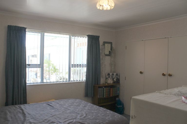 Photo of property in 32 Richmond Road, Carterton, 5713