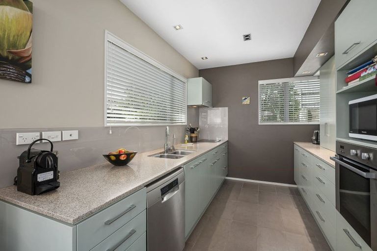 Photo of property in Gulf View Estate, 539a East Coast Road, Browns Bay, Auckland, 0630