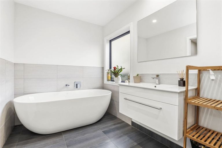 Photo of property in 9 Mana Drive, Baverstock, Hamilton, 3200