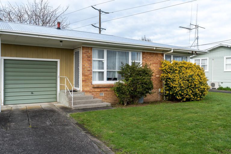 Photo of property in 36 Sheridan Street, Silverdale, Hamilton, 3216