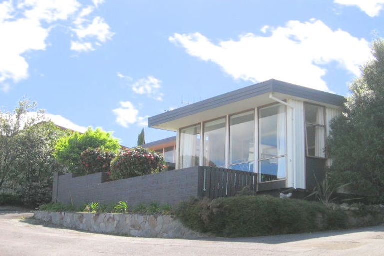 Photo of property in 2/228 Lake Terrace, Waipahihi, Taupo, 3330