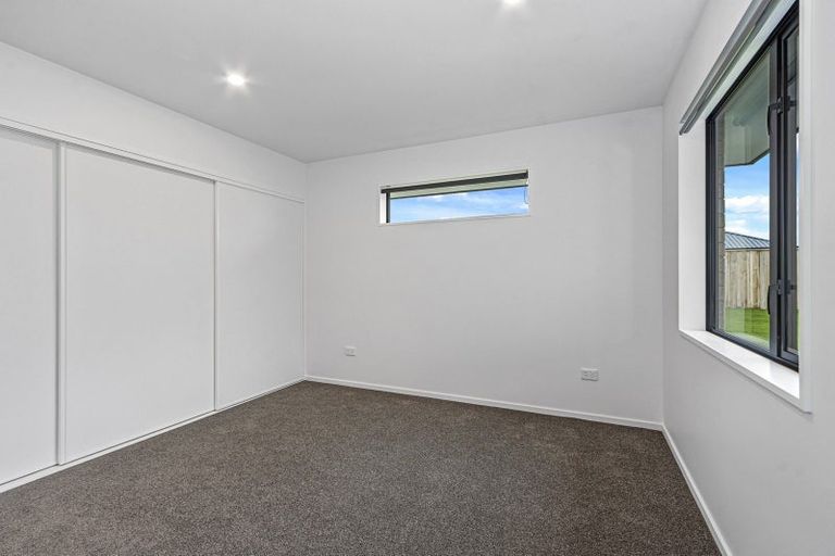 Photo of property in 37 Sanders Way, Rolleston, 7614