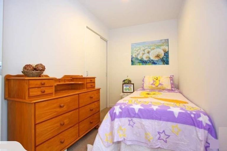 Photo of property in 1f/136 Stancombe Road, Flat Bush, Auckland, 2016