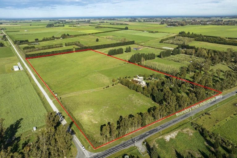 Photo of property in 14 Bealey Road, Leeston, 7683