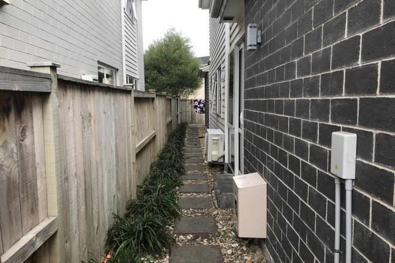 Photo of property in 21e Stamford Crescent, Flat Bush, Auckland, 2019