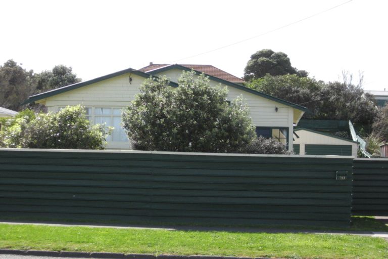 Photo of property in 90 Cornfoot Street, Castlecliff, Whanganui, 4501