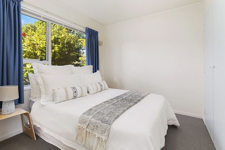 Photo of property in 11a Florio Terrace, Tawa, Wellington, 5028