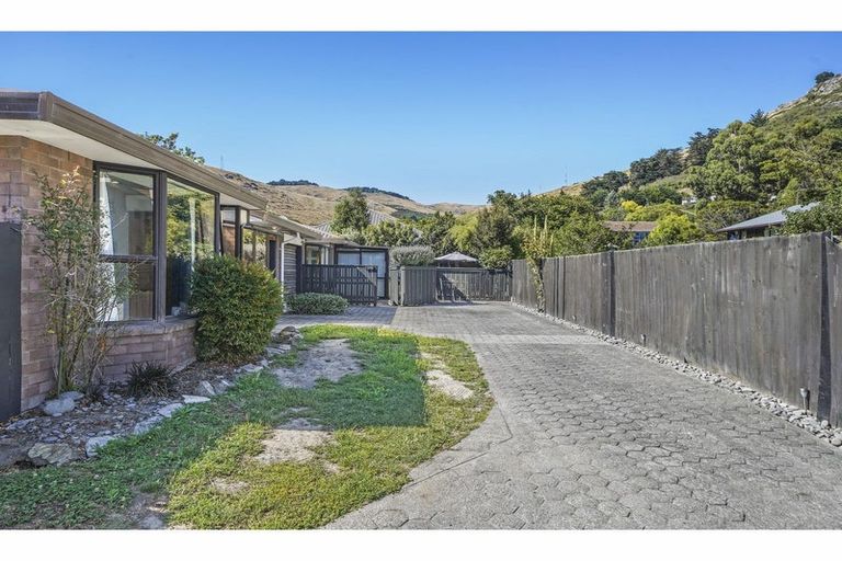 Photo of property in 1 Bowenvale Avenue, Cashmere, Christchurch, 8022