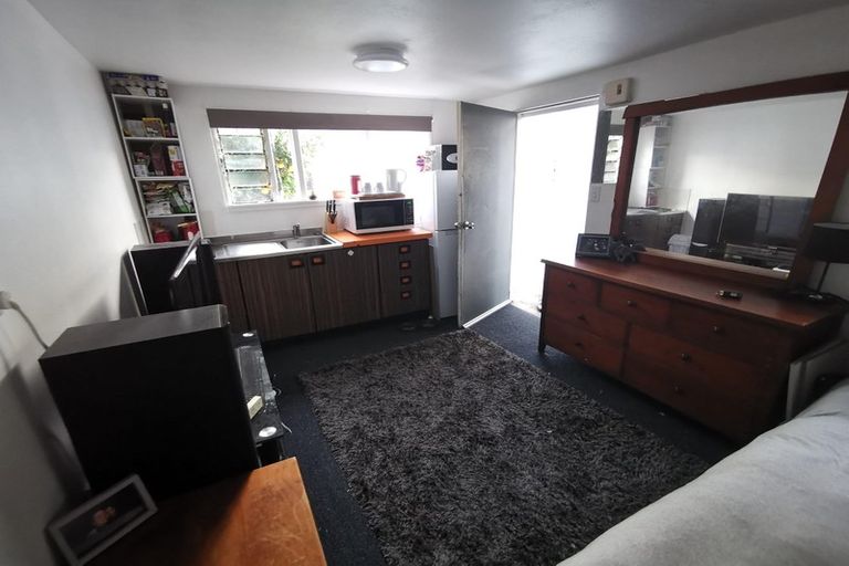 Photo of property in 49 Tait Drive, Greenmeadows, Napier, 4112