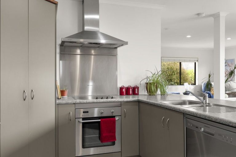 Photo of property in 19 Palm Springs Boulevard, Papamoa Beach, Papamoa, 3118