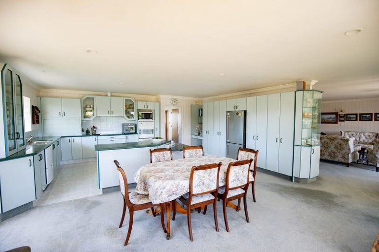 Photo of property in 15 Walton Place, Ngatea, 3503