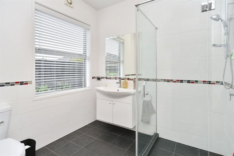 Photo of property in 2 Brookwater Avenue, Northwood, Christchurch, 8051