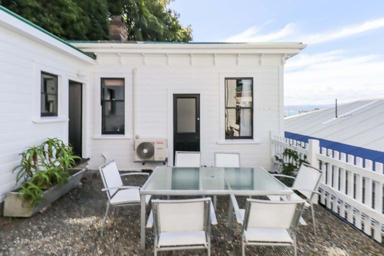 Photo of property in 21 Saint Mary Street, Thorndon, Wellington, 6011