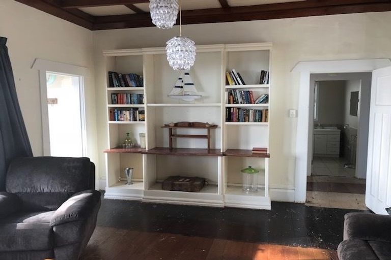 Photo of property in 597 Marine Parade, Napier South, Napier, 4110