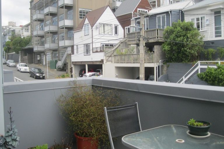 Photo of property in 7 Hanson Street, Mount Cook, Wellington, 6021