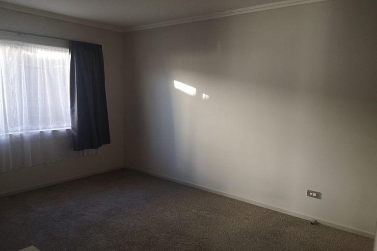 Photo of property in 19 Dawood Place, The Gardens, Auckland, 2105