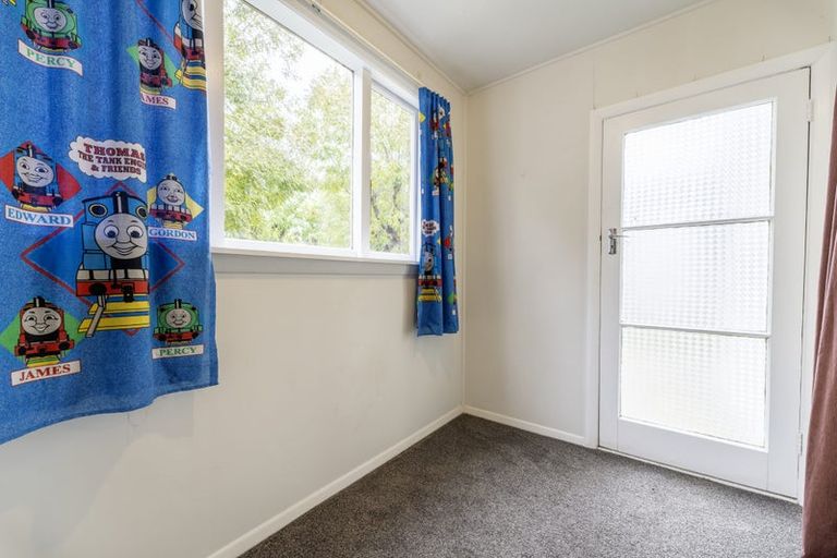 Photo of property in 24 Memorial Avenue, Parkside, Timaru, 7910