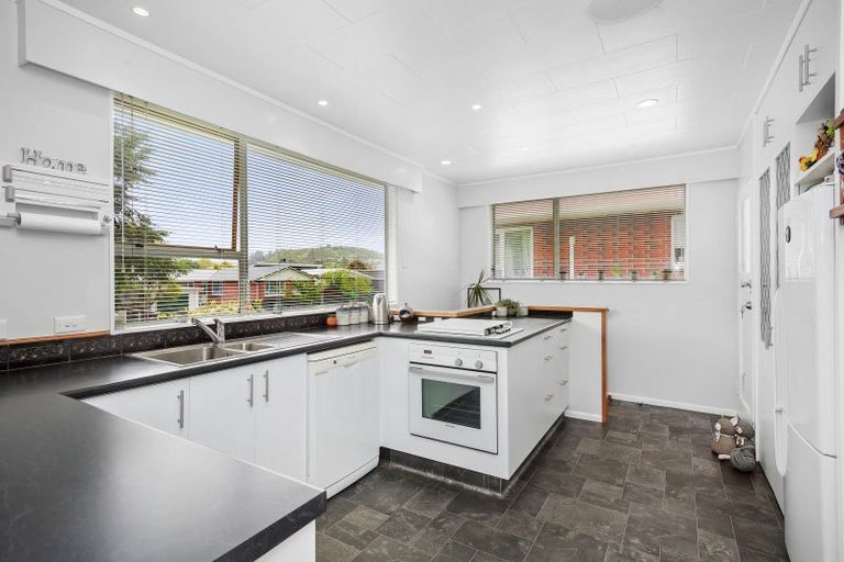 Photo of property in 4 Monterey Place, Totara Park, Upper Hutt, 5018