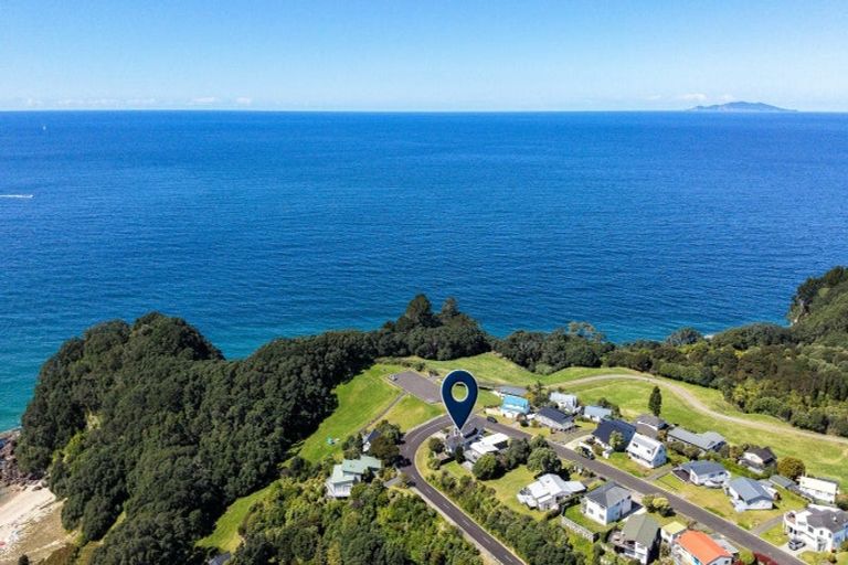 Photo of property in 400 Onemana Drive, Onemana, Whangamata, 3691