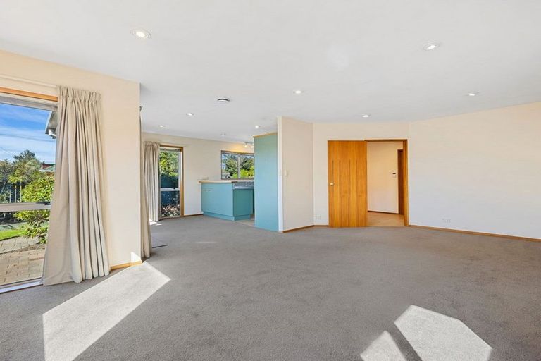 Photo of property in 139a Avonhead Road, Avonhead, Christchurch, 8042