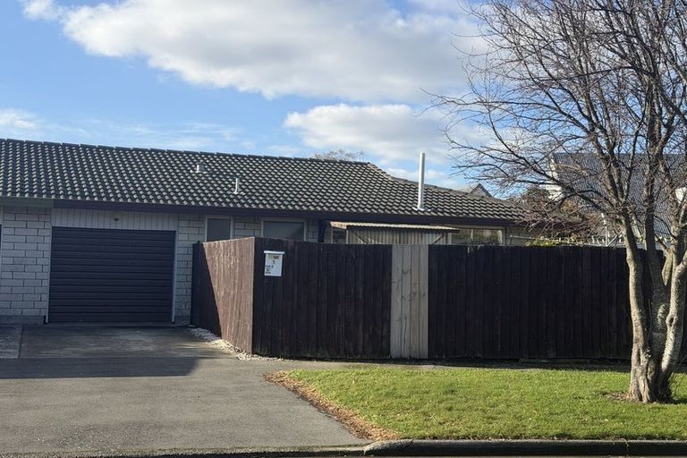 Photo of property in 2/1 Tahi Place, Belfast, Christchurch, 8051