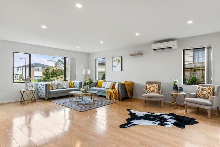 Photo of property in 13 Huahua Crescent, Papakura, 2110