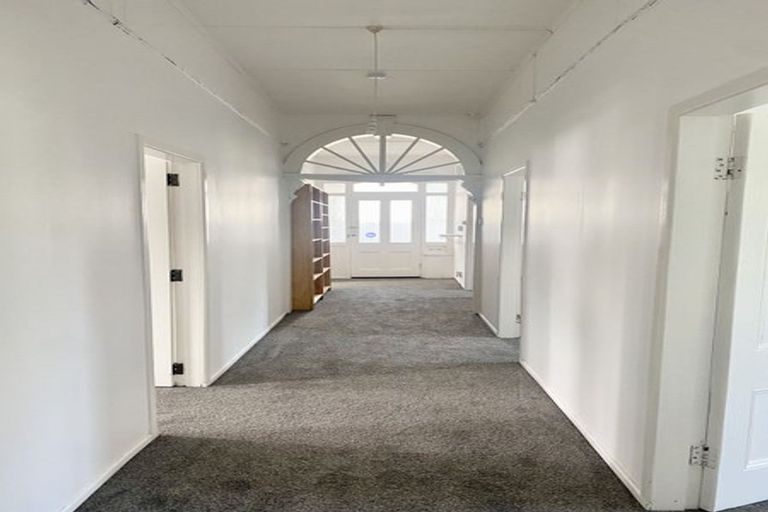 Photo of property in 15 Owen Street, Newtown, Wellington, 6021